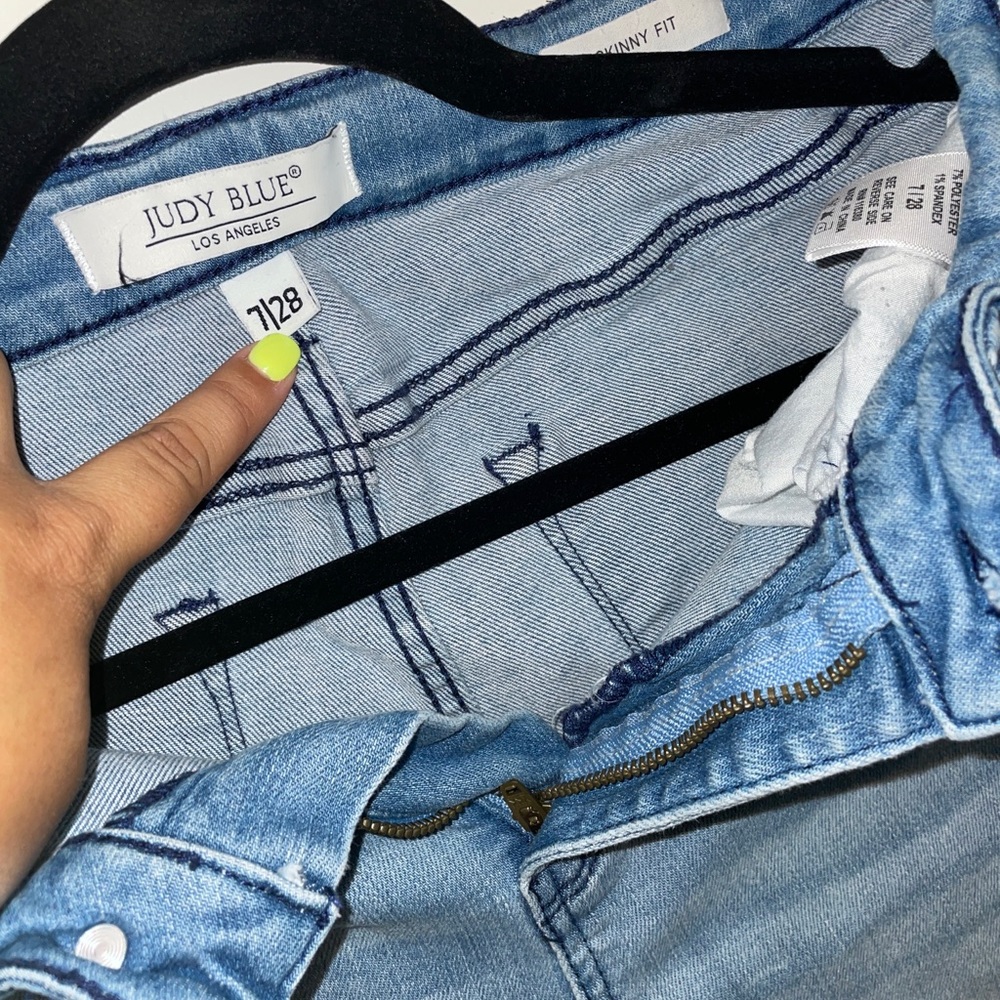 Judy Blue medium wash jeans